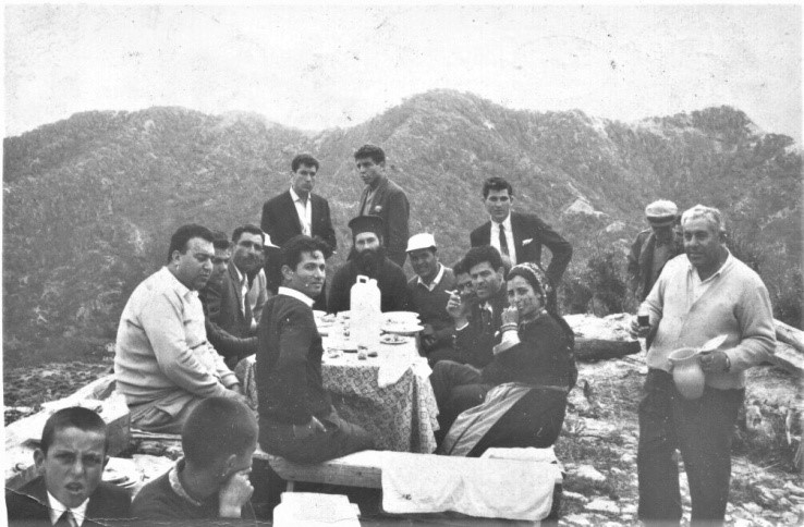 ΓΛΕΝΤΙ ΣΤΗΝ ΑΥΛΗ ΤΟΥ ΑΓΙΟΥ ΓΕΩΡΓΙΟΥ ΣΤΟ ΠΥΛΑΪ 1967